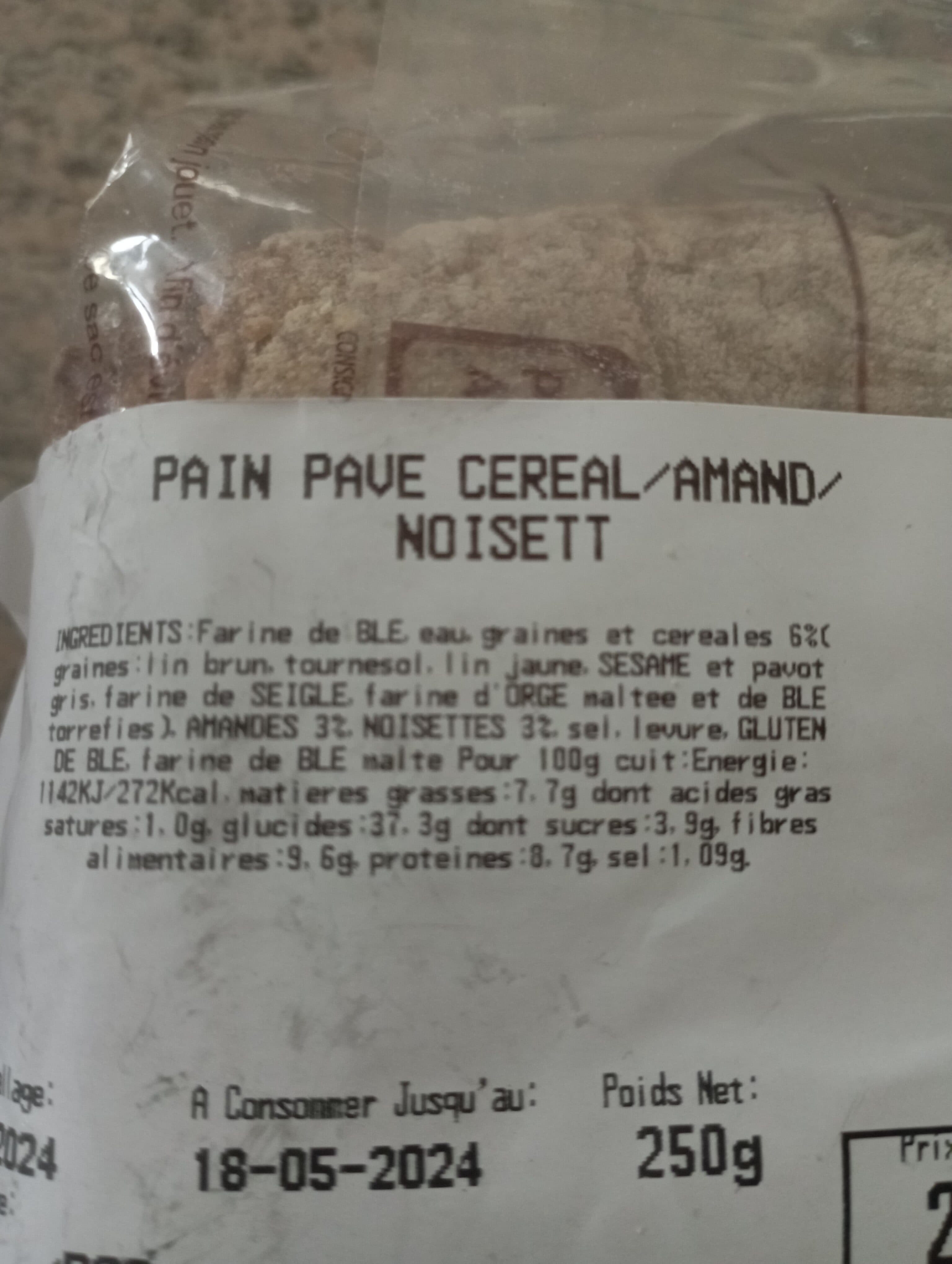 Super U Pain pavé céréales amandes noisettes packshot