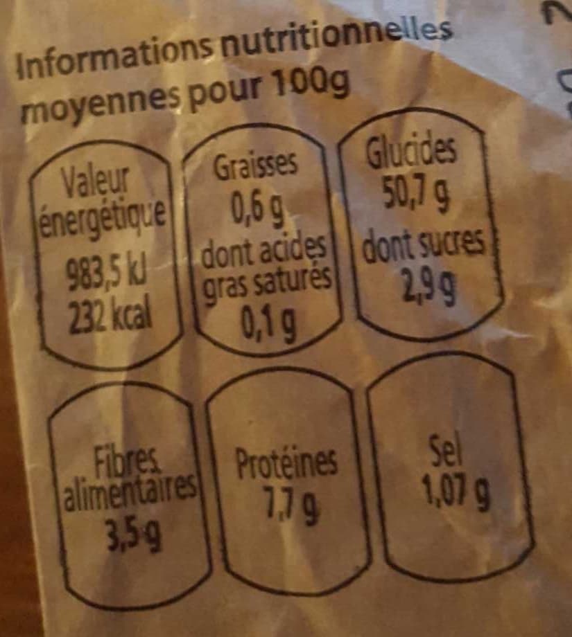 pain et tradition baguette à l'ancienne packshot
