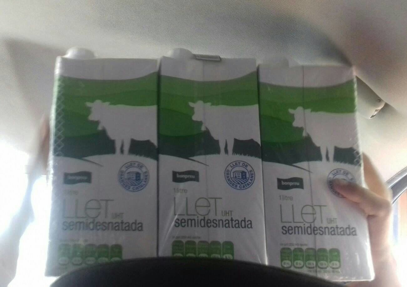 Open Food Facts Llet semidesnatada packshot