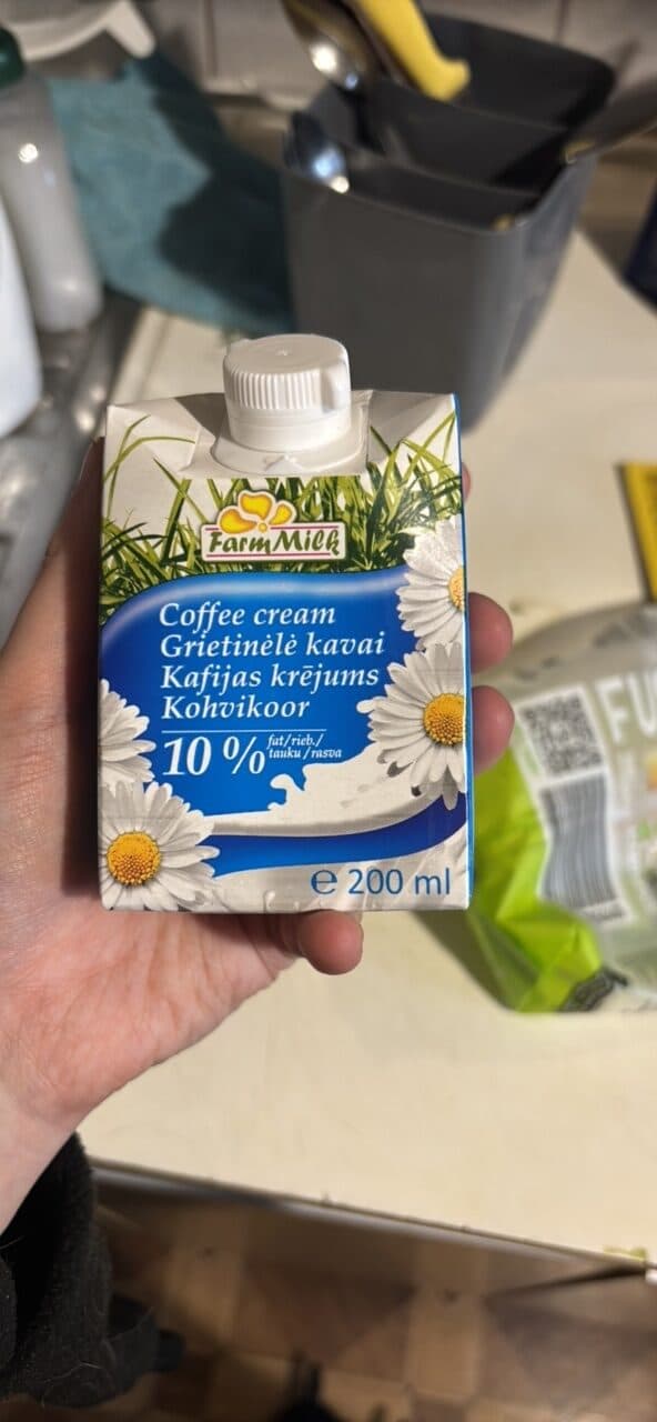 Farm Milk Coffee cream packshot