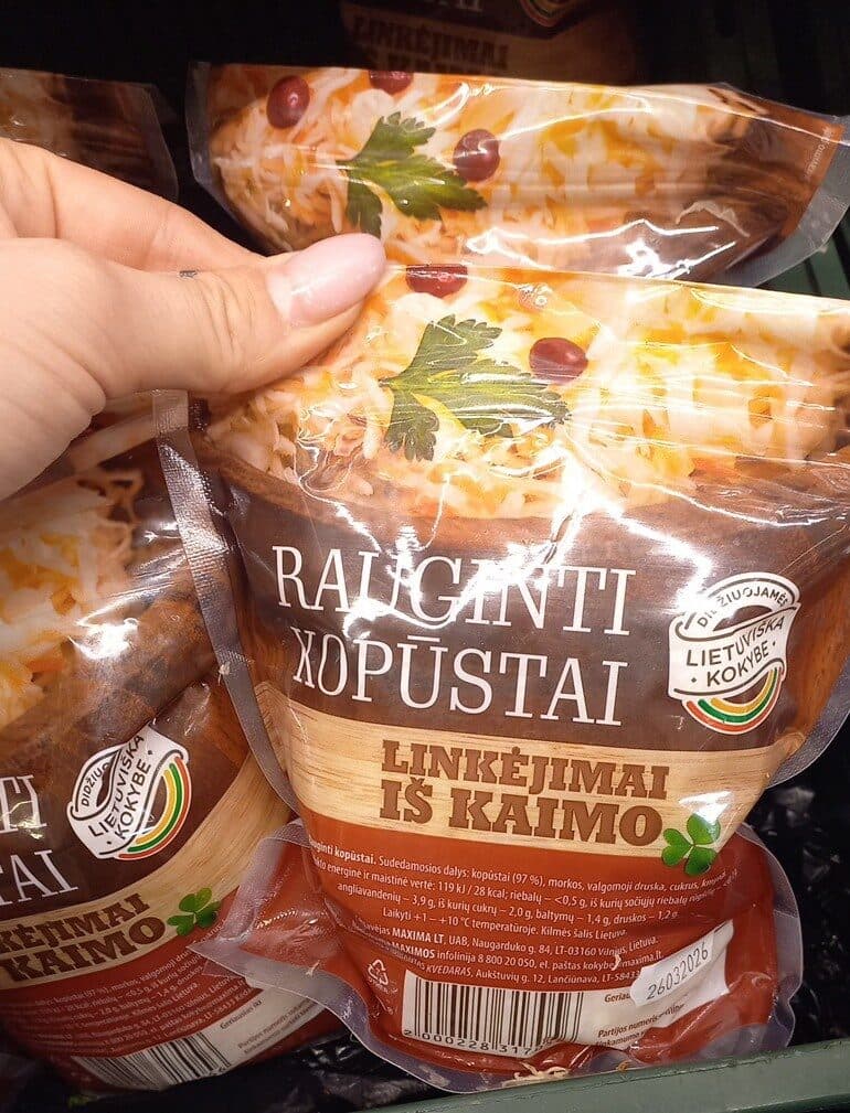 rauginti kopūstai daržas packshot