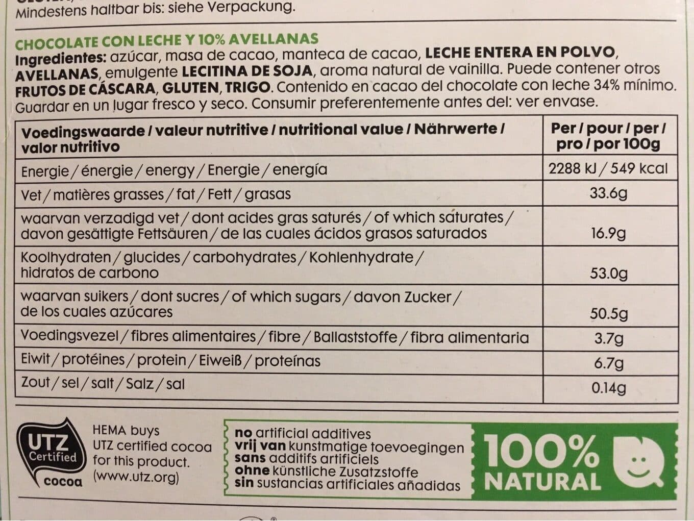 Hema Lettre chocolat au lait aux noisettes packshot