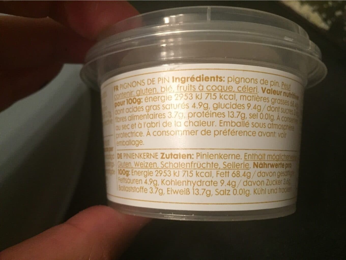Hema Pignons de pin packshot