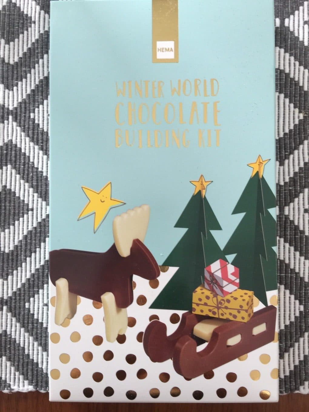 HEMA Winter World Chocolate Building Kit packshot