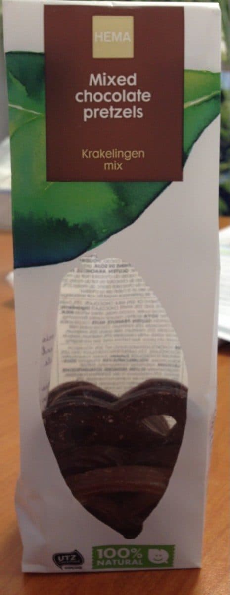 Open Food Facts Mixed chocolate pretzels packshot