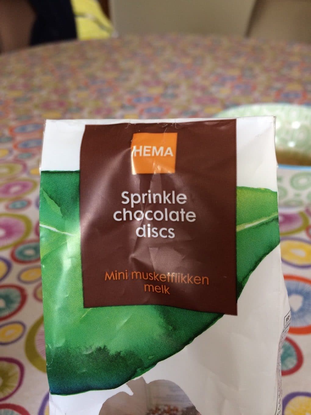 Hema Sprinkle chocolate discs packshot