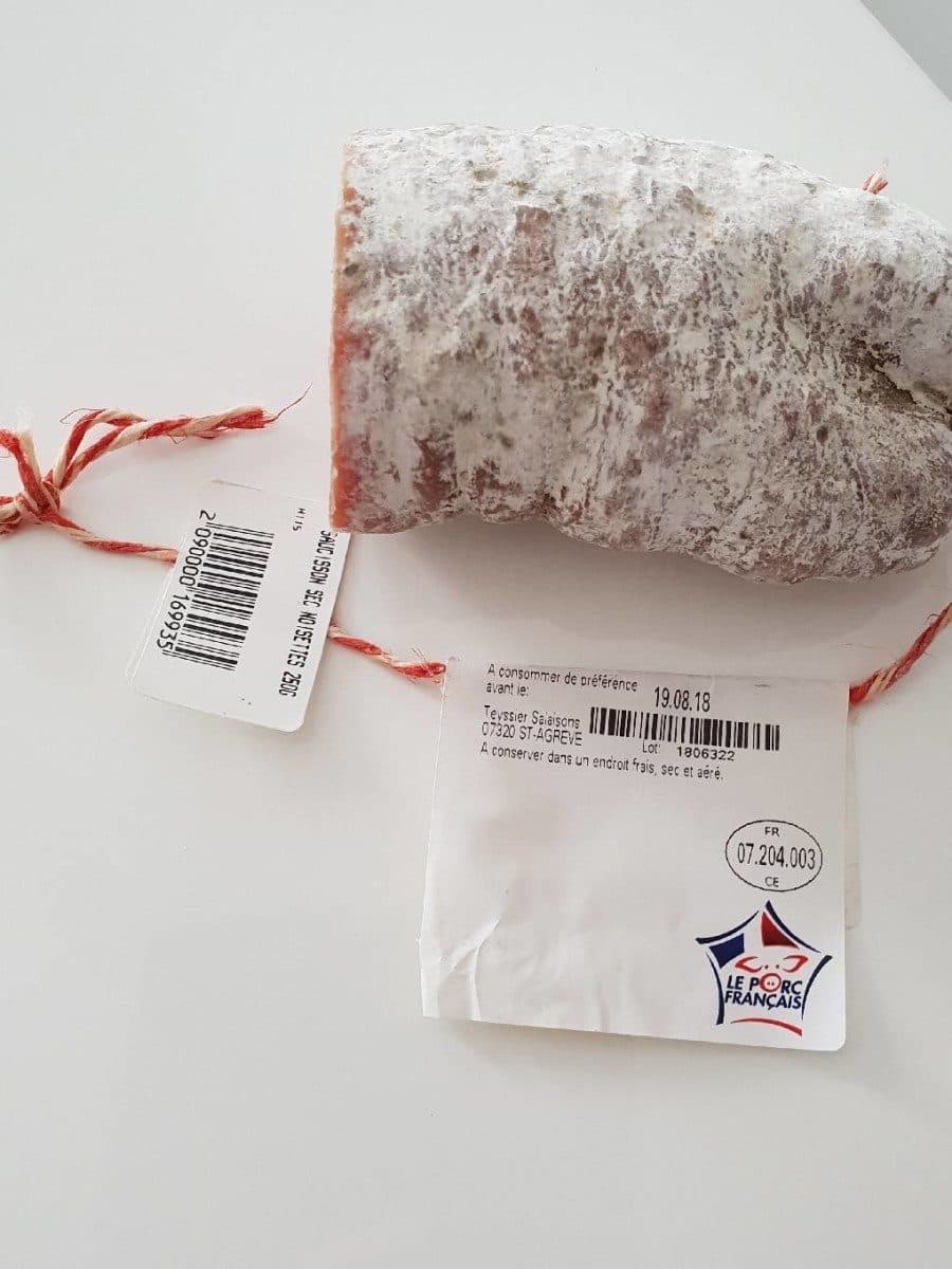 Open Food Facts Saucisson aux noisettes entières VPF packshot