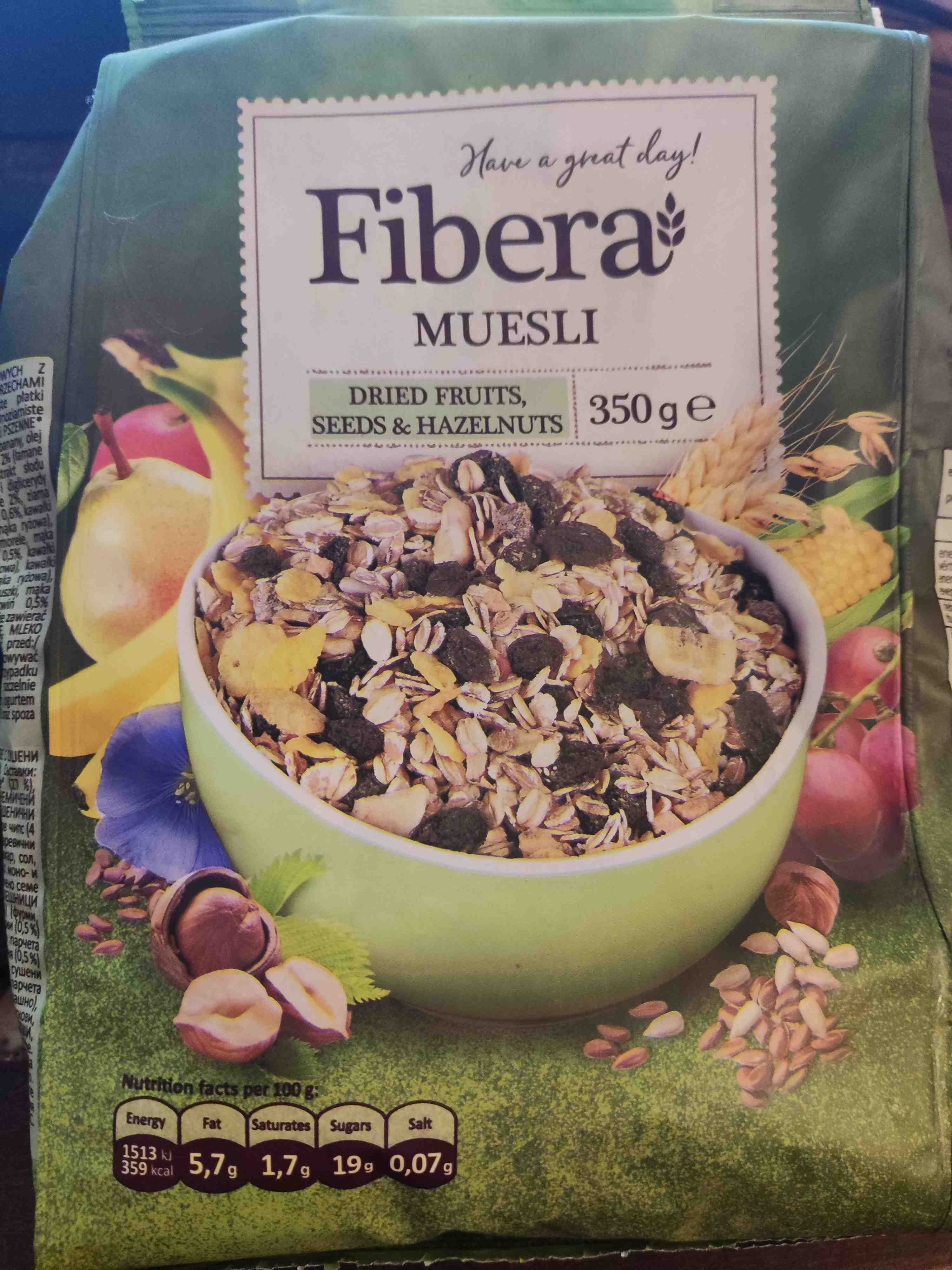 Fibera Muesli dried fruits, seeds & hazelnuts packshot