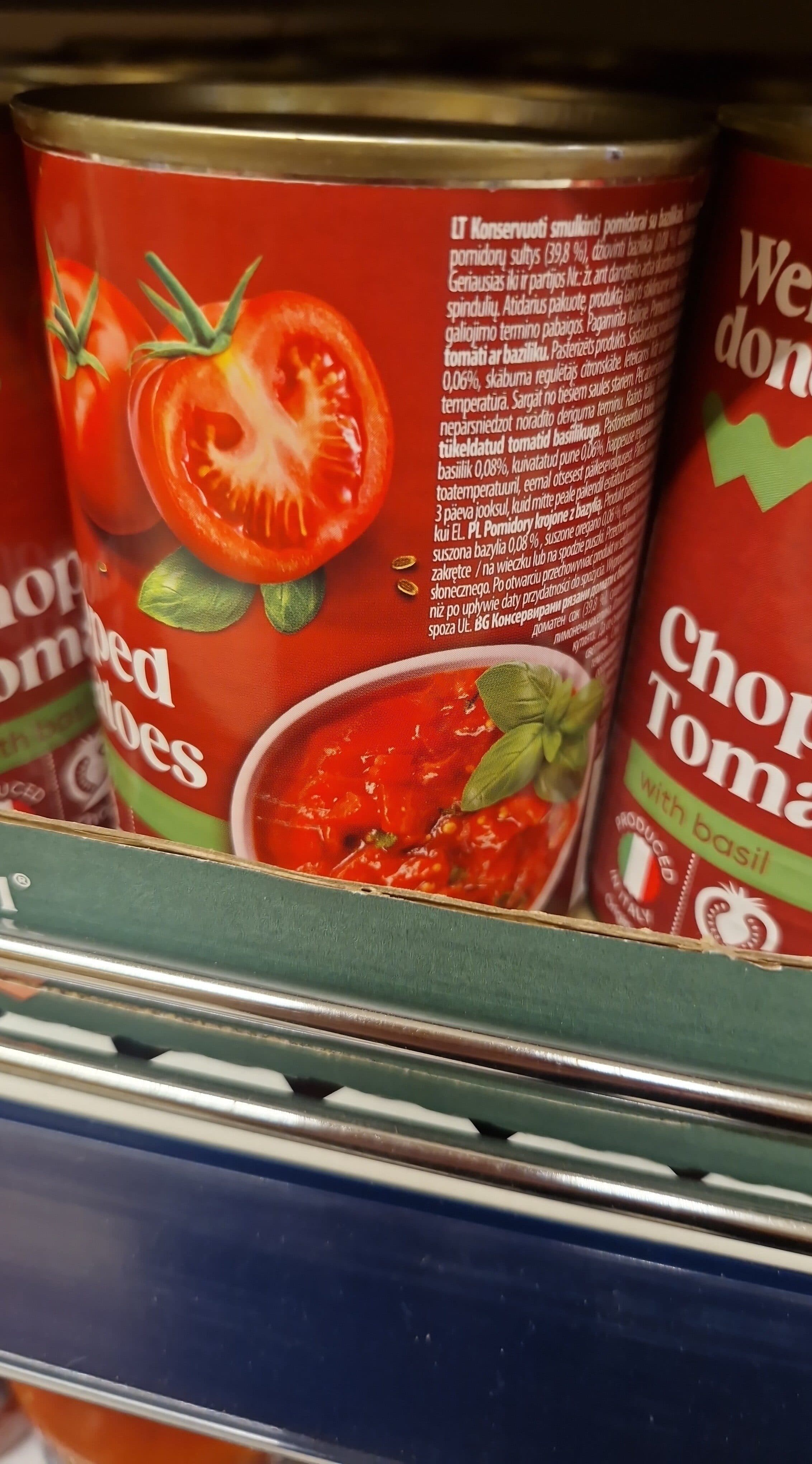Well Done Chopped Tomatoes packshot