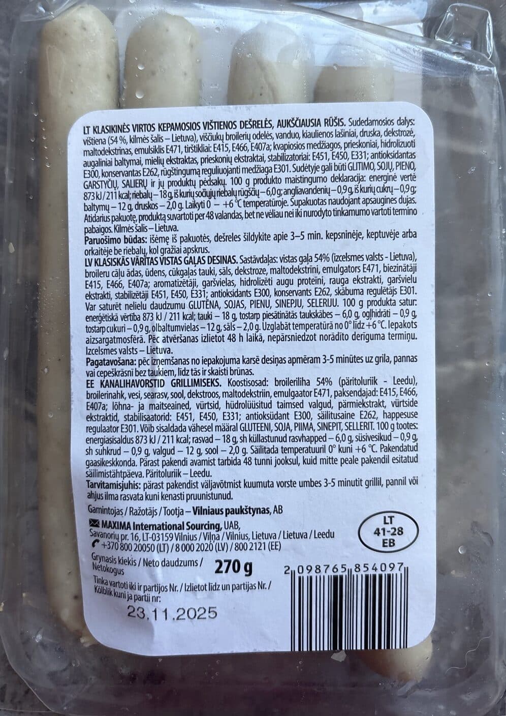 Well Done Chicken Sausages Classic packshot