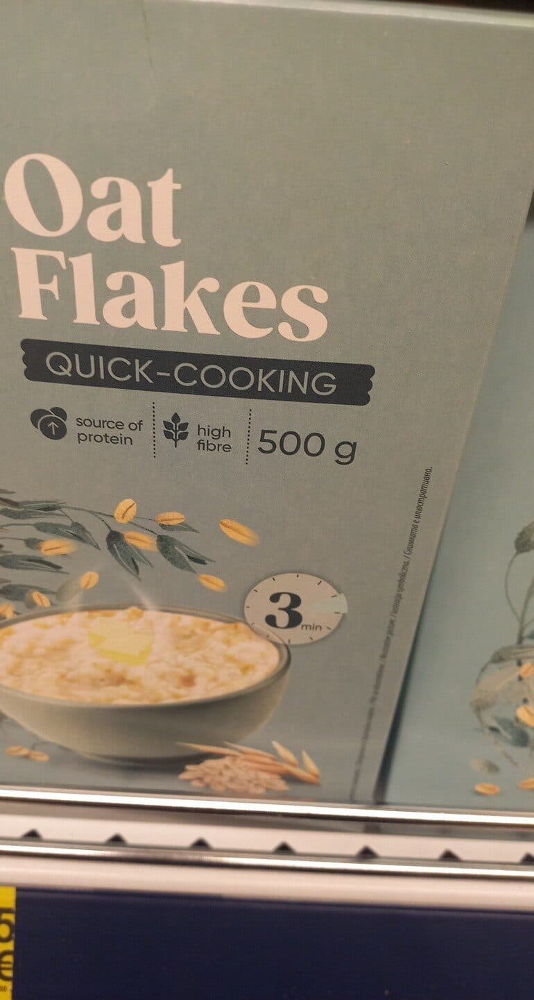 Well Done Oat Flakes packshot