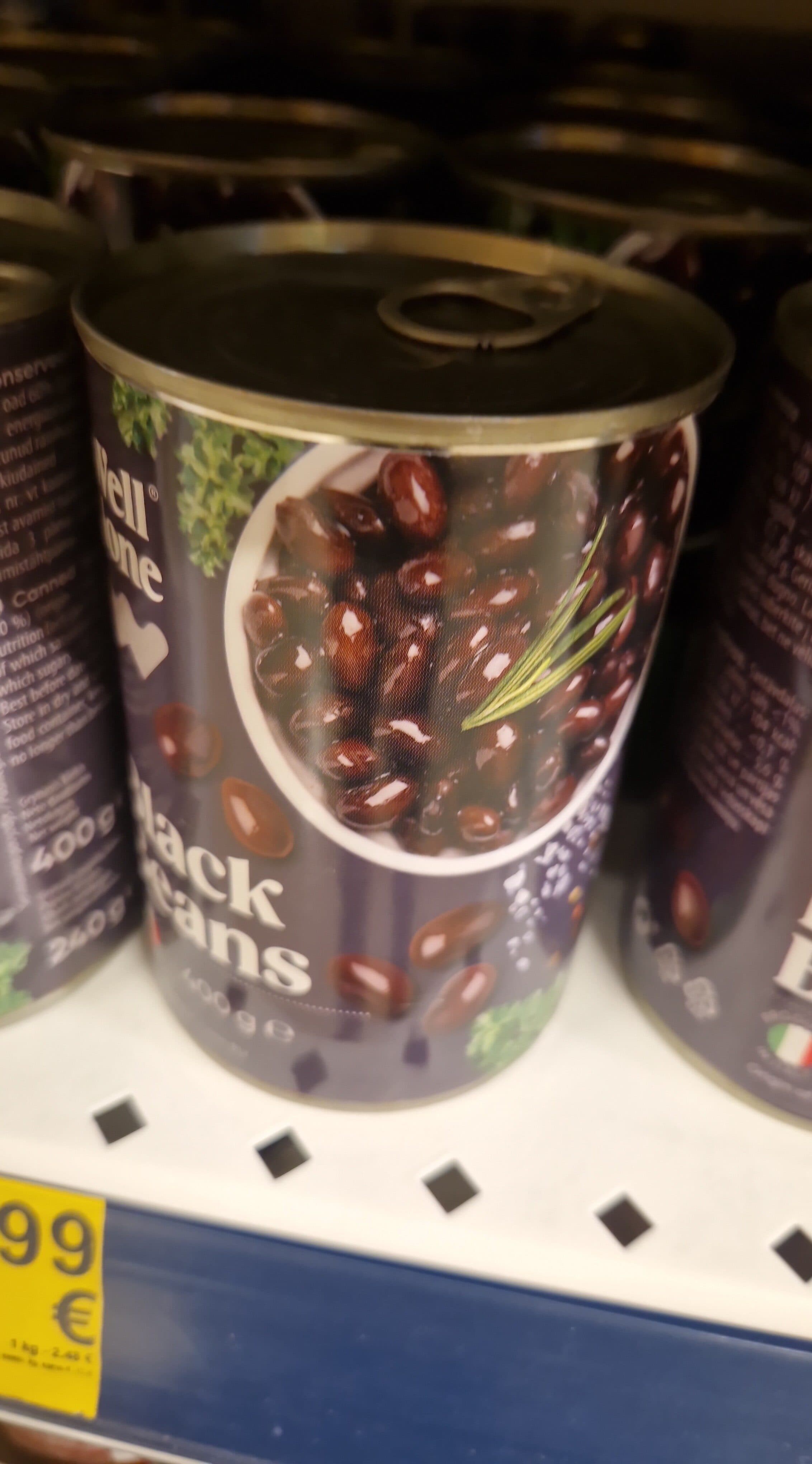 Well done Black beans packshot