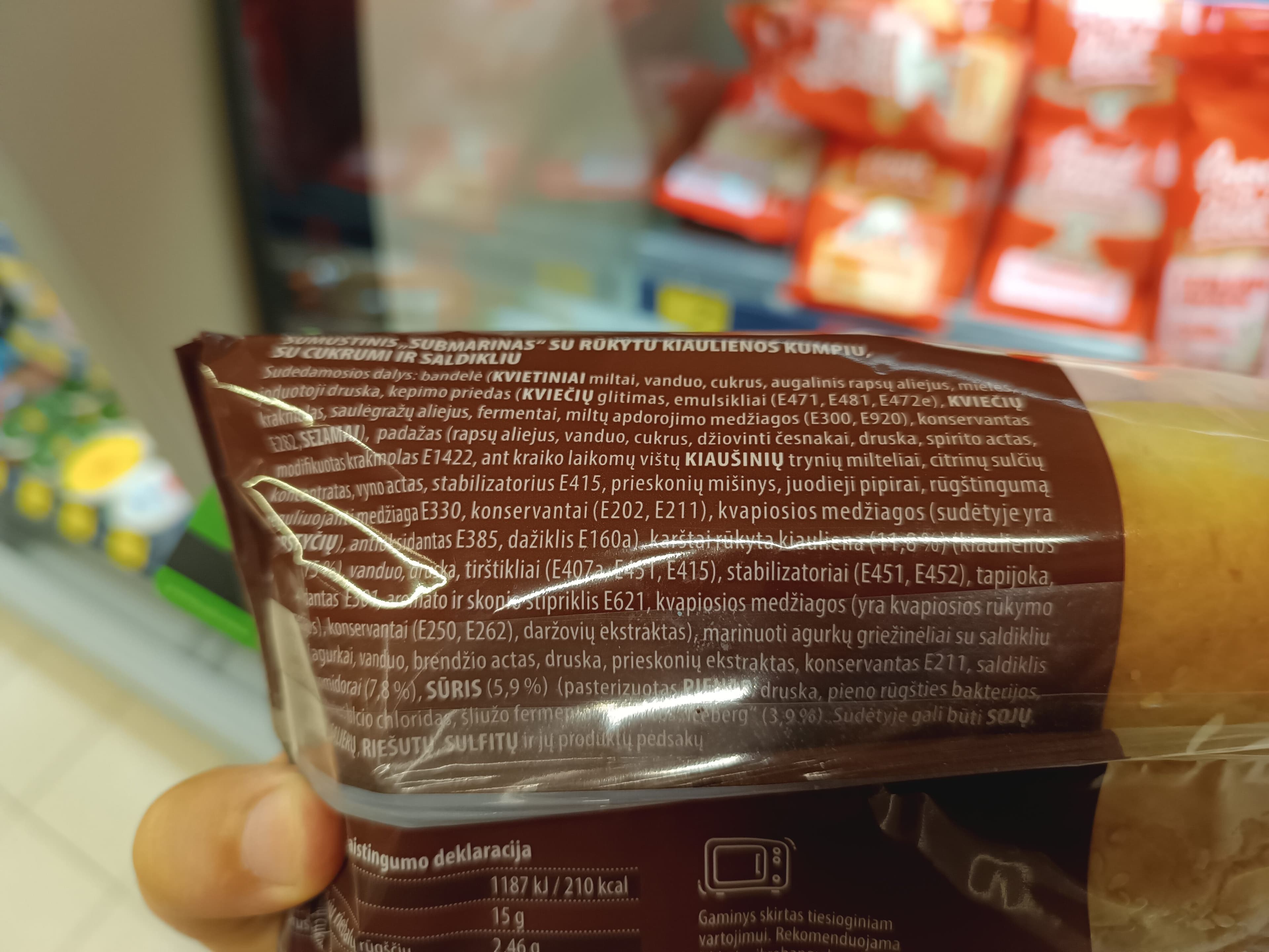 Meistro Kokybė (Maxima) Sumuštinis su rūkytu kiaulienos kumpiu, daržovėmis ir sūriu packshot