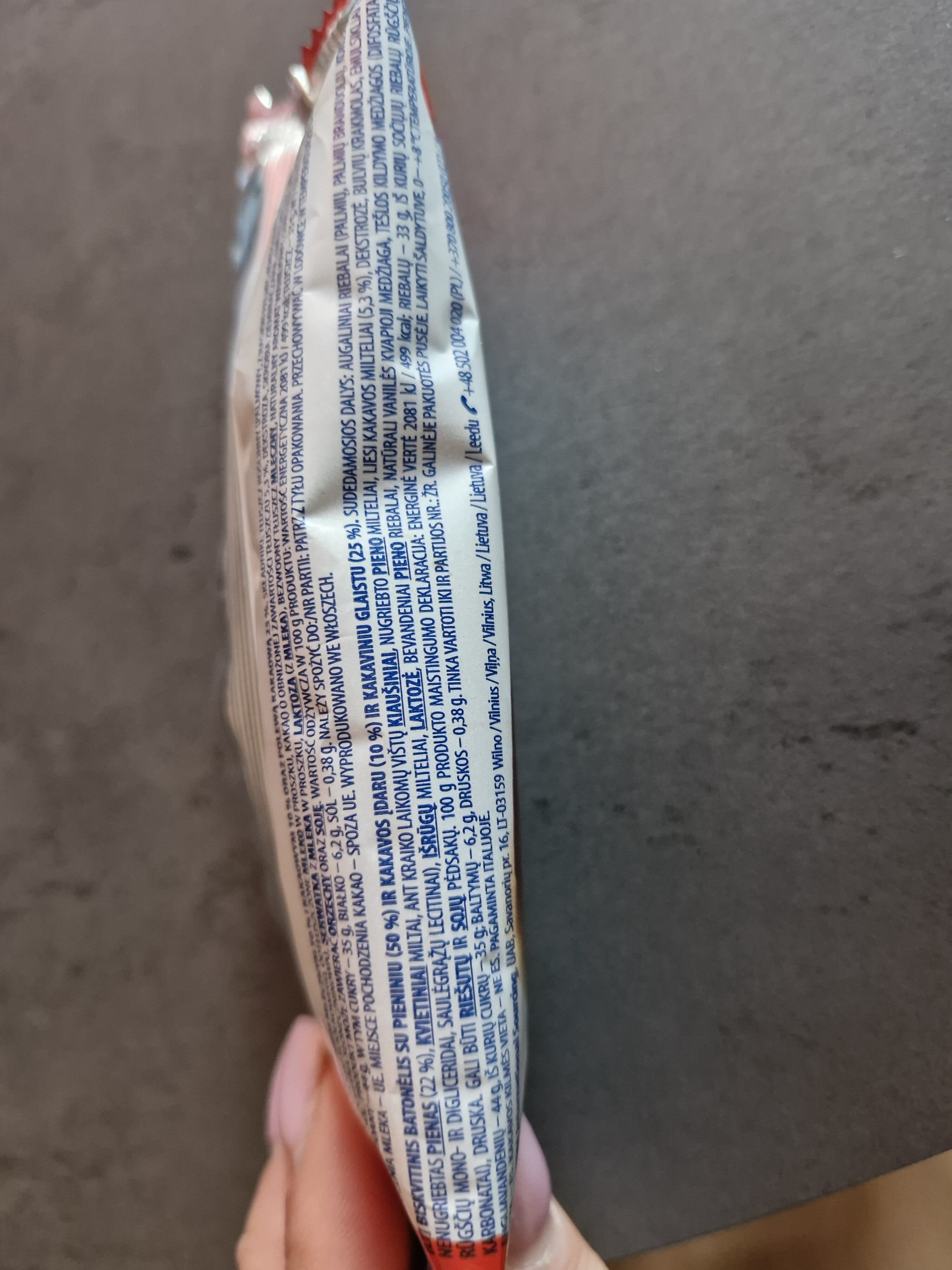 Farm Milk 2098765968169 packshot