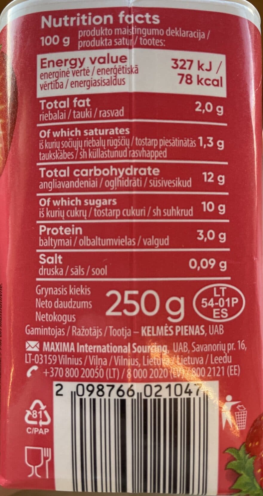 Well done Strawberry Flavour Yogurt packshot