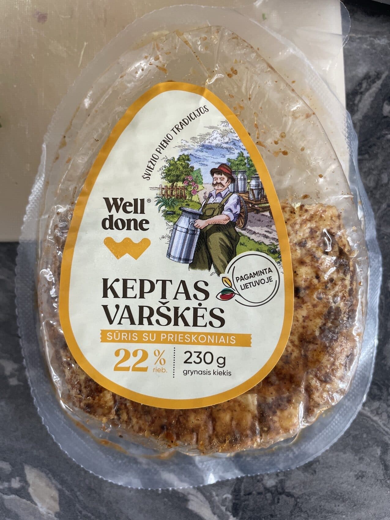 Well done Keptas Varskes Suris Su Prieskoniais 22% Rieb. packshot