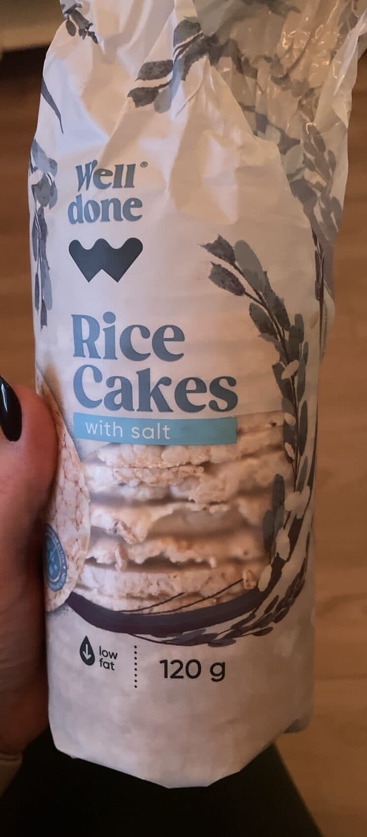 Well Done Rice Cakes With Salt packshot