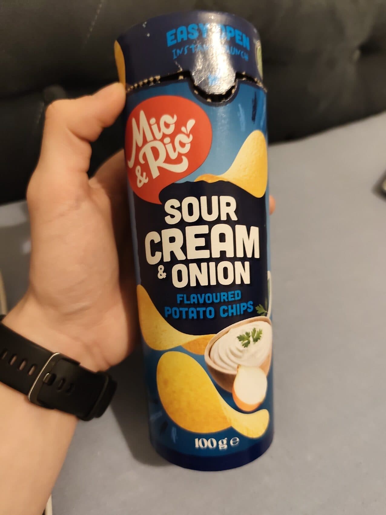 Mio And Rio Sour Cream And Onion Flavoured Potato Chips packshot