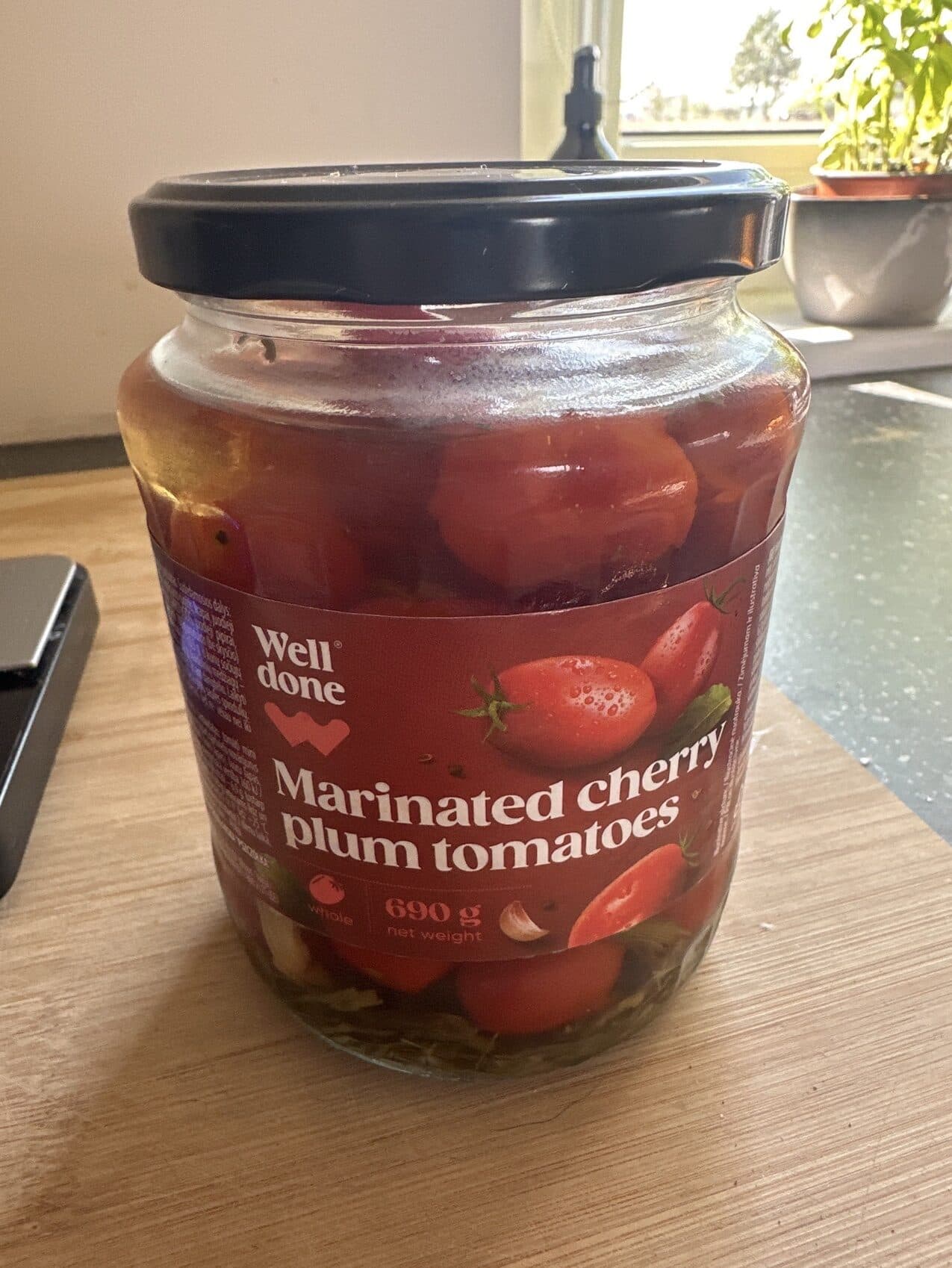 Well done Marinated cherry plum tomatoes packshot