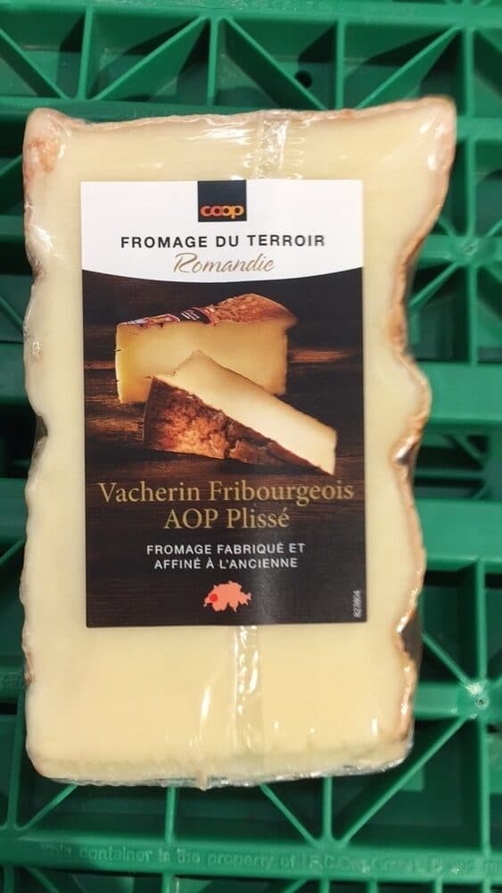 Coop Vacherin Fribourgeois AOP Plissé packshot