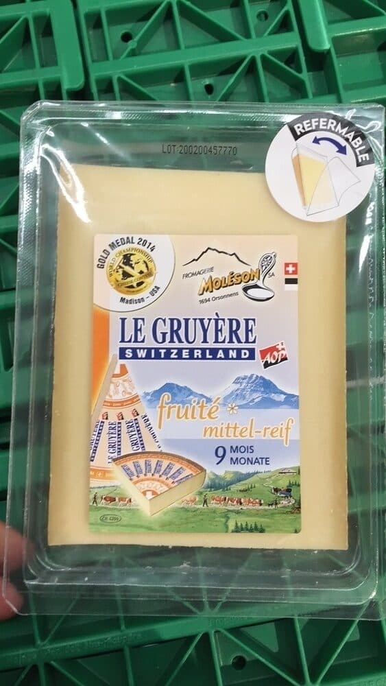 Moléson Le Gruyère Switzerland fruité packshot