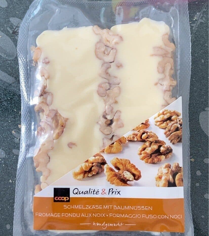 Coop Schmelzkäse mit Baumnüssen packshot