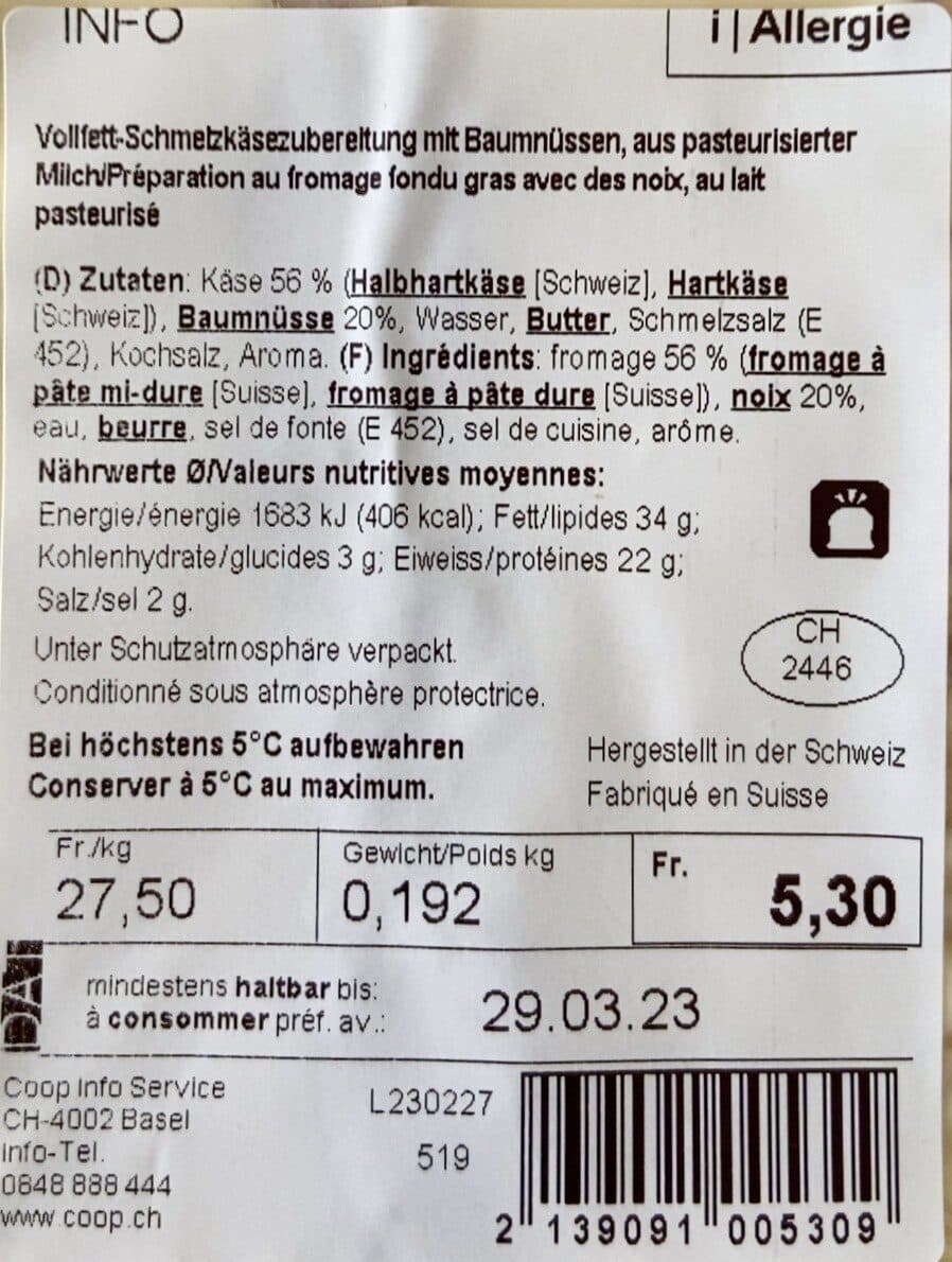 Coop Schmelzkäse mit Baumnüssen packshot