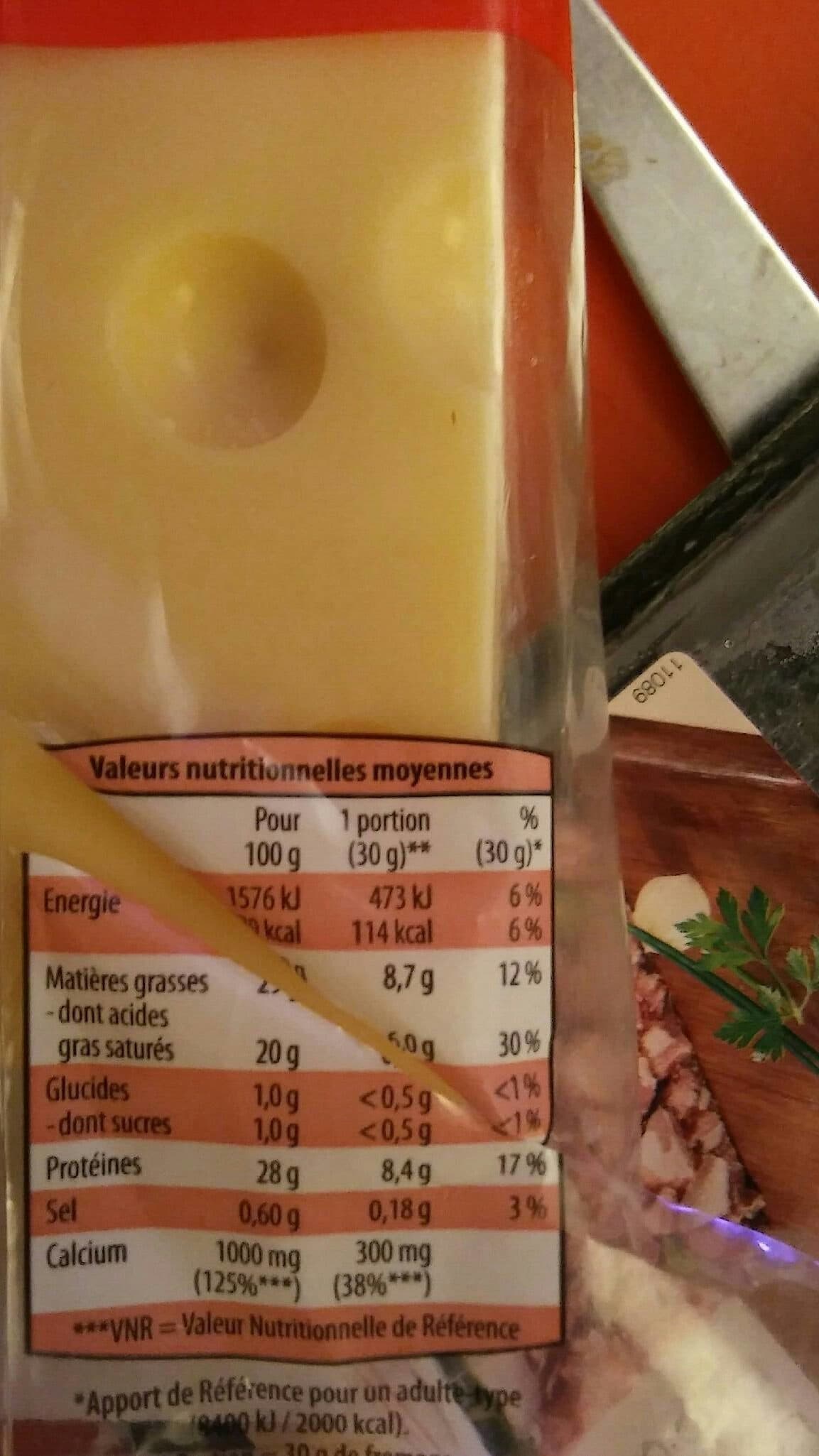 Le Cavalier Emmental francais packshot