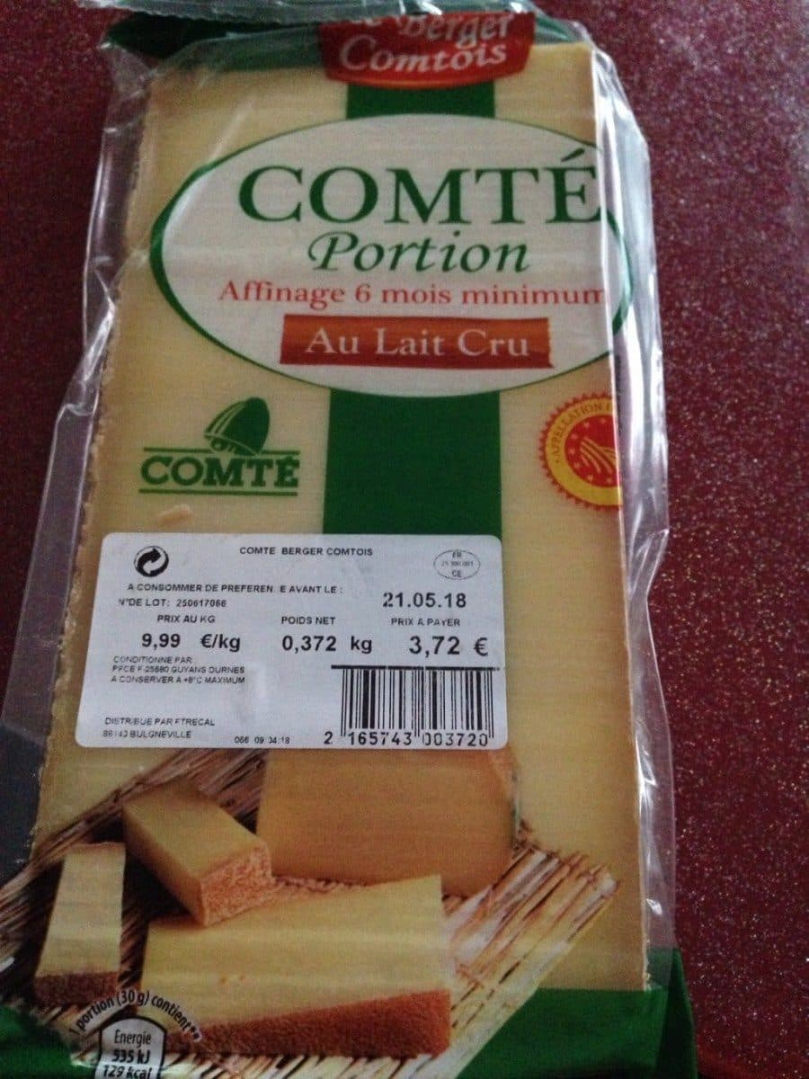 Le berger comtois Comté packshot