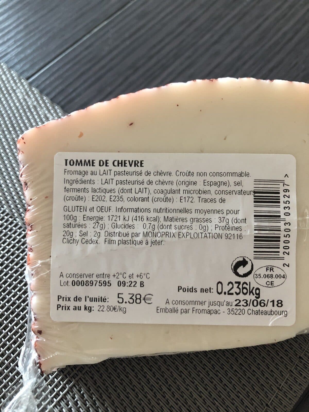 Monoprix Tomme de chevre packshot