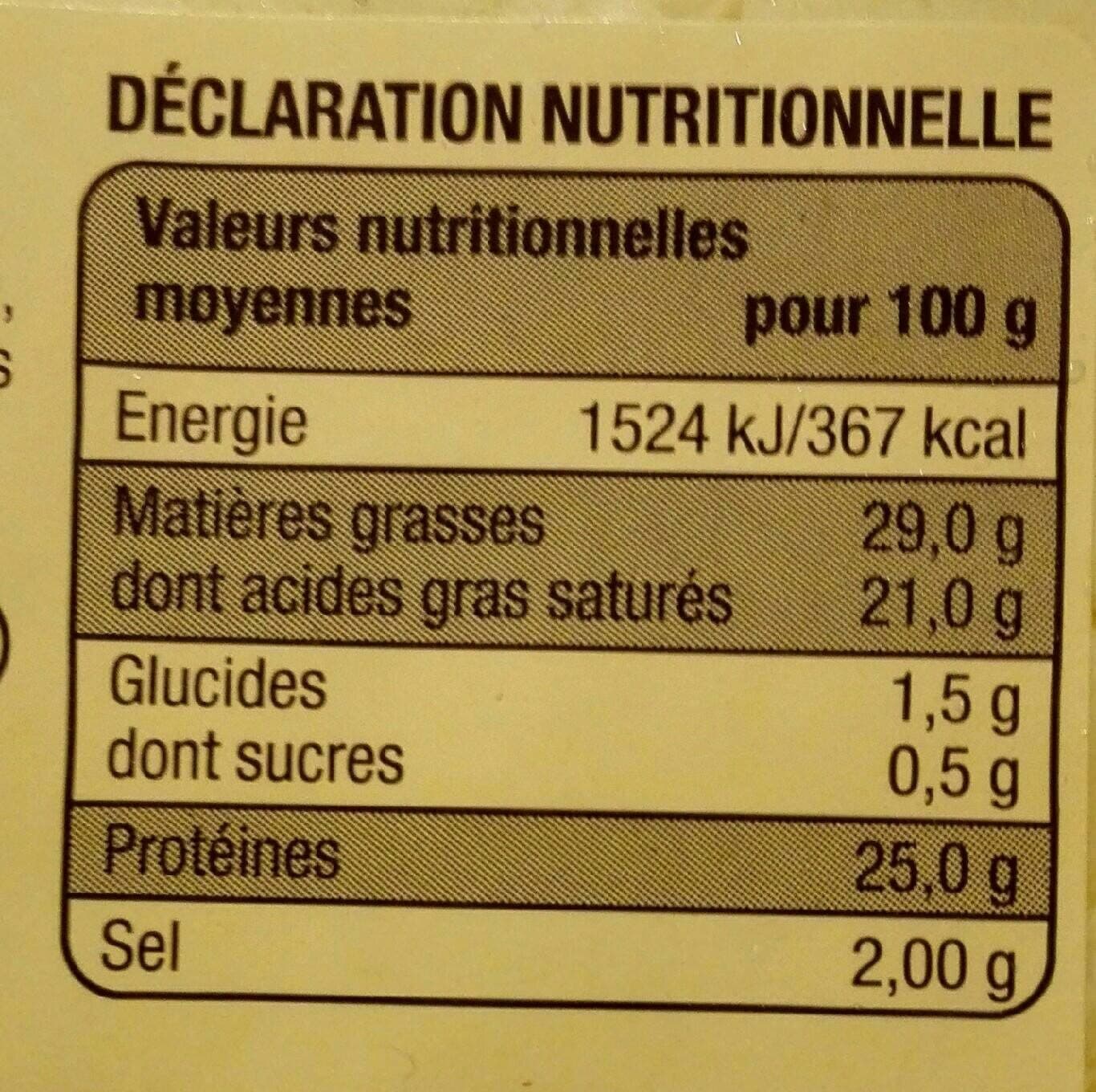 Saveurs De Nos Regions Cantal entre deux packshot