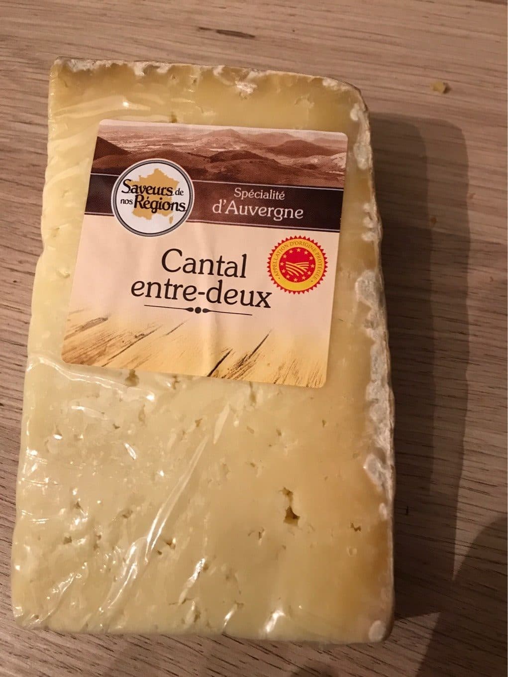 Saveurs de nos Régions Cantal entredeux packshot