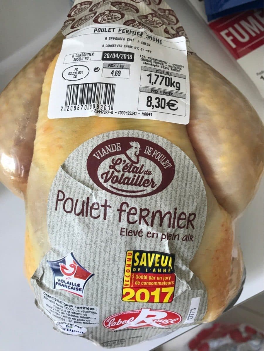 L'etal Du Volailler Poulet entier fermier packshot