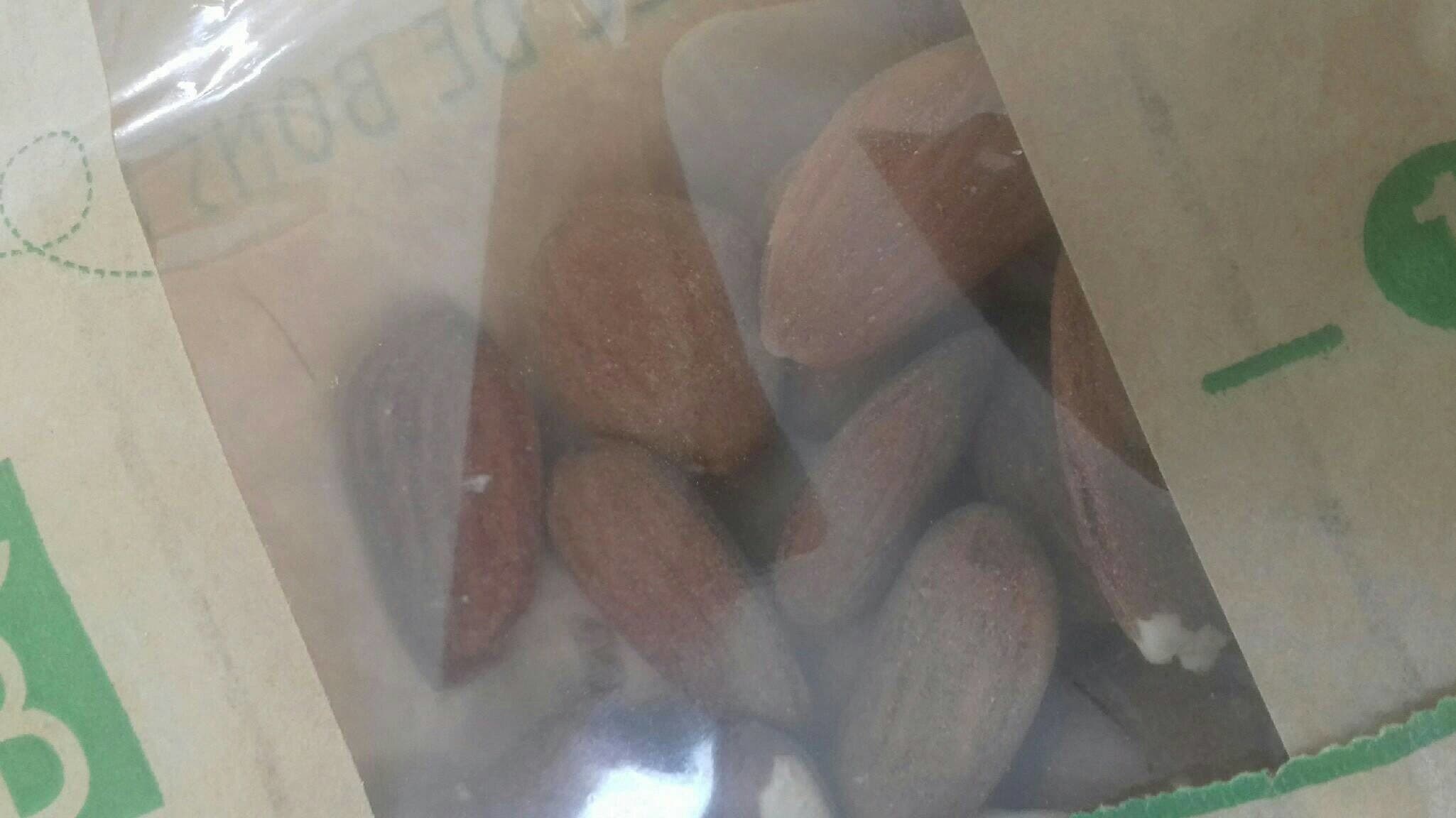 Open Food Facts Amandes en vrac packshot