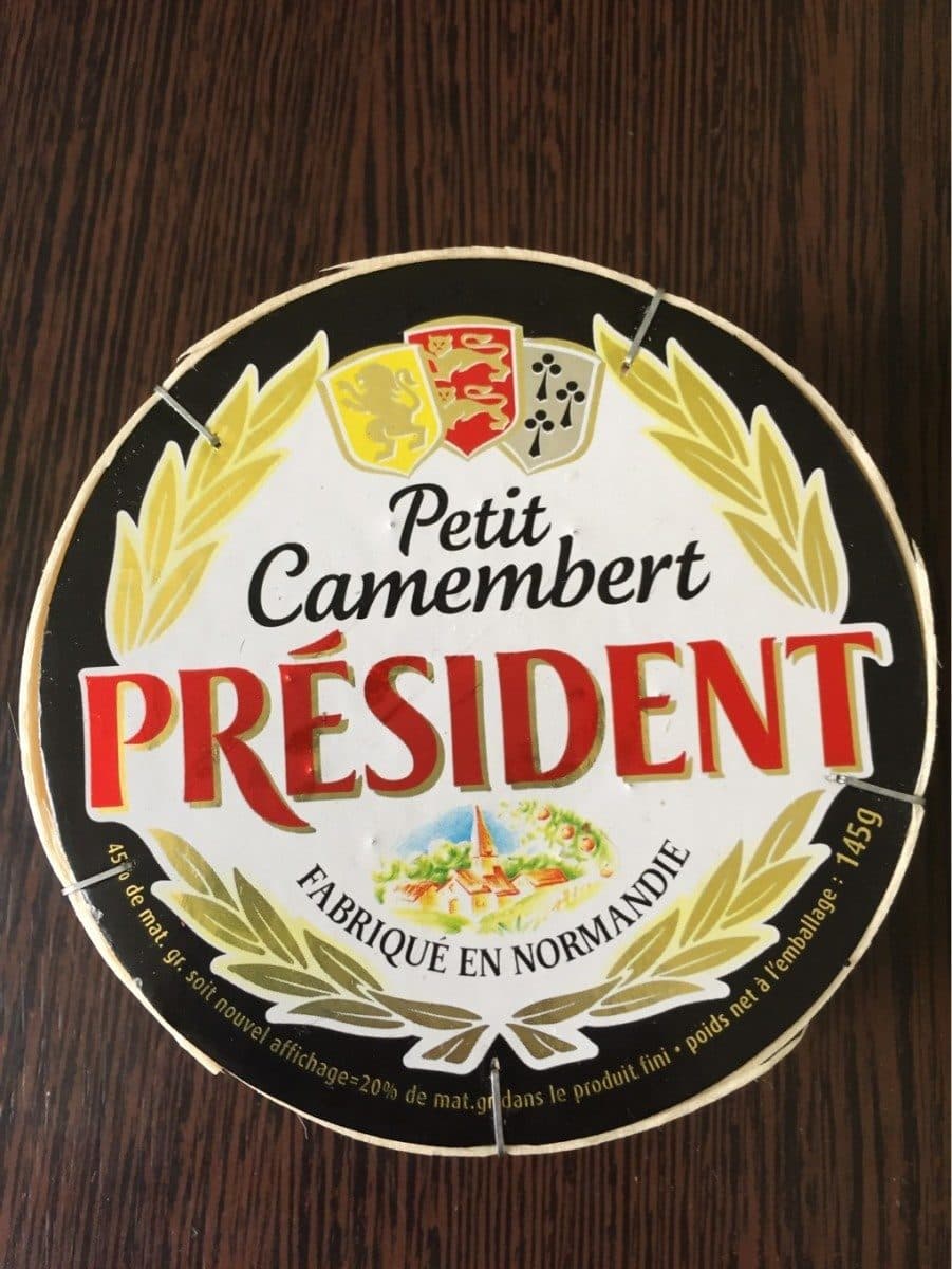 President Petit camembert packshot