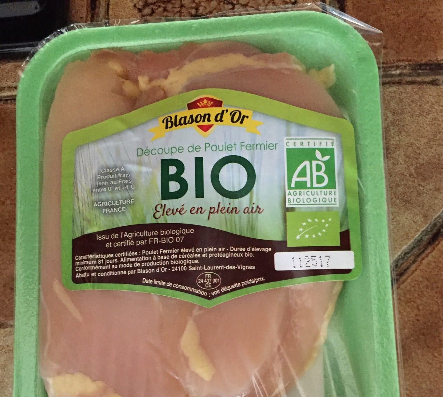 Blason D'or Decoupe de poulet fermier packshot