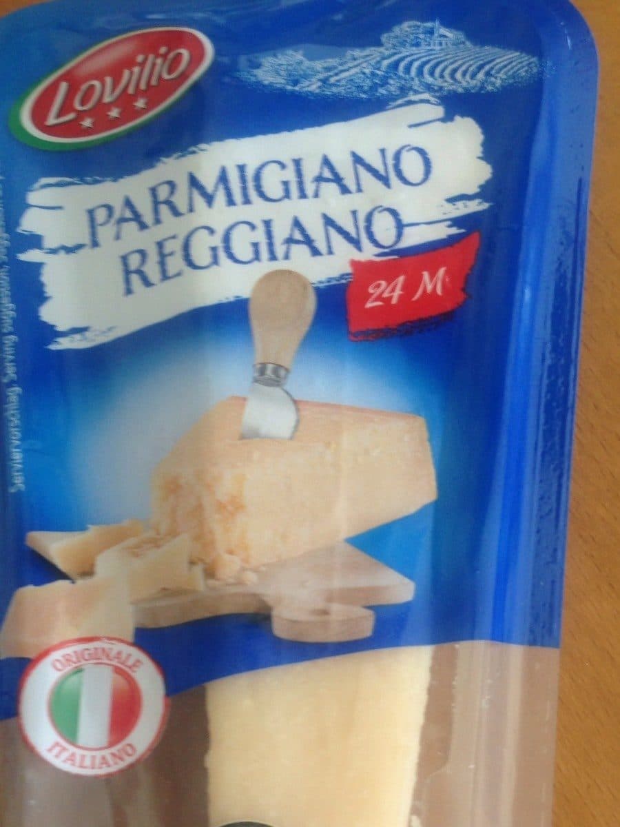 Lovilio Parmigiano reggiano packshot