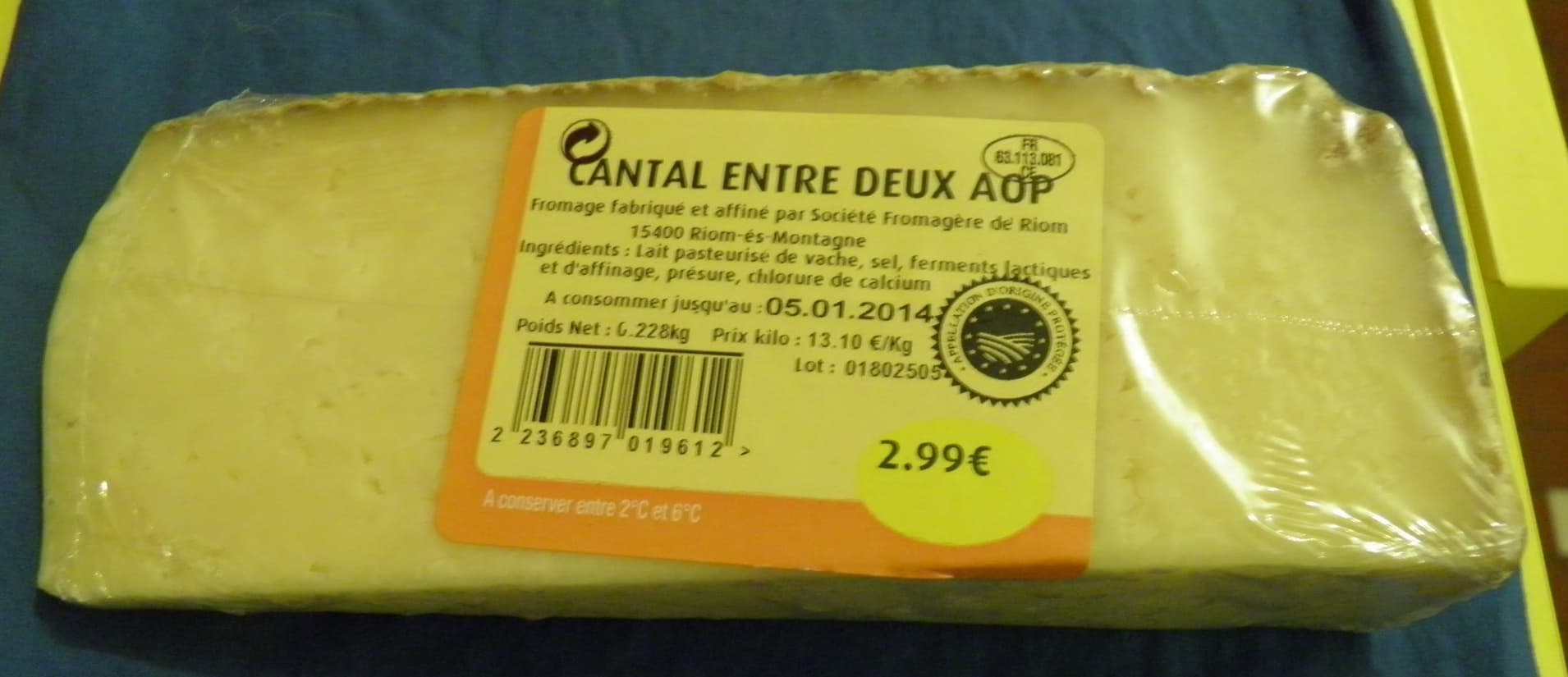 Sans marque Cantal Entre Deux AOP packshot