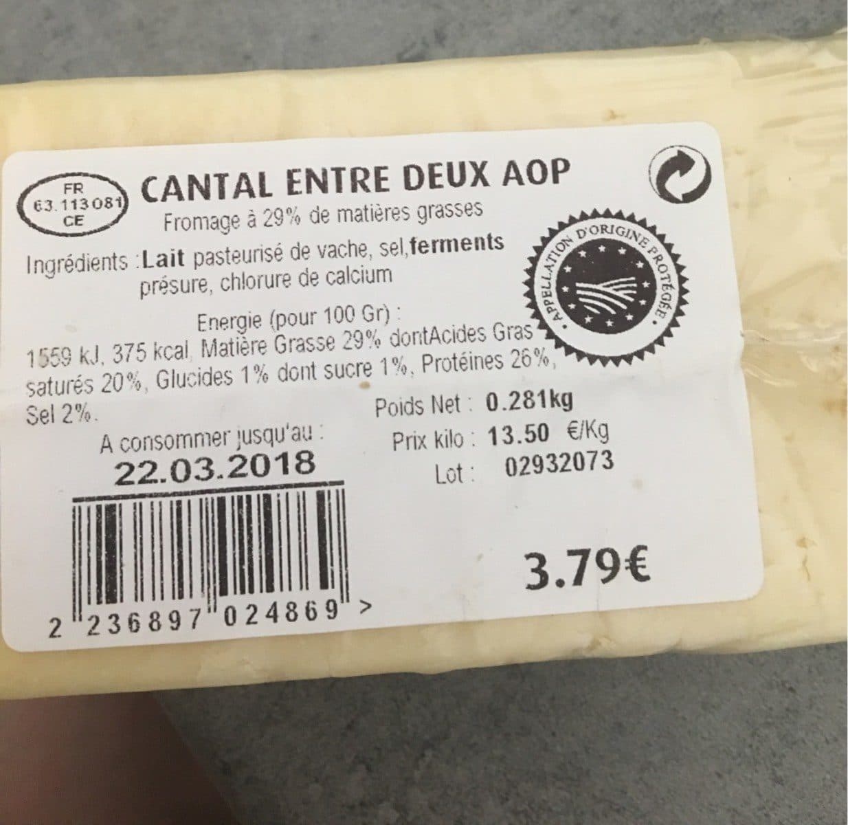 AOP Cantal packshot