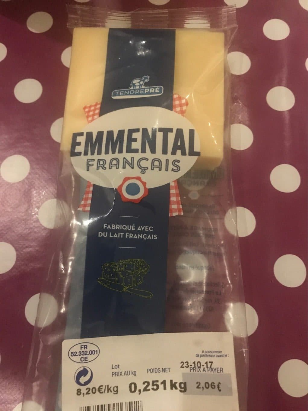 Tendrepré Emmental - Fromage à pâte pressée cuite packshot