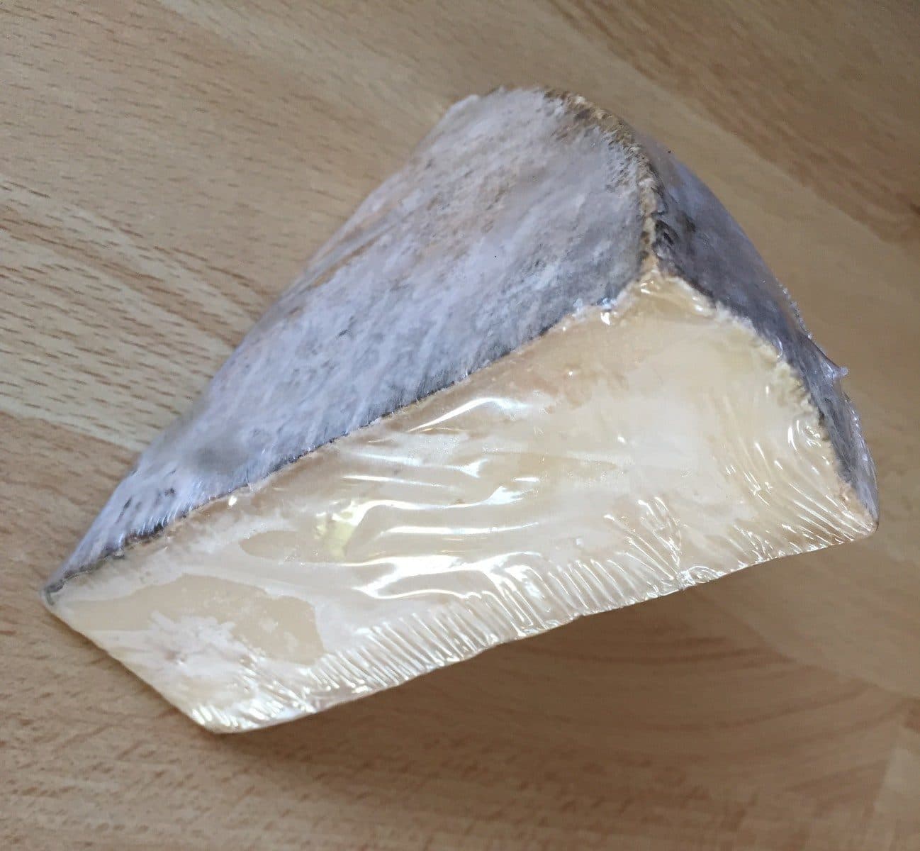 Open Food Facts Saint Nectaire fermier AOP packshot
