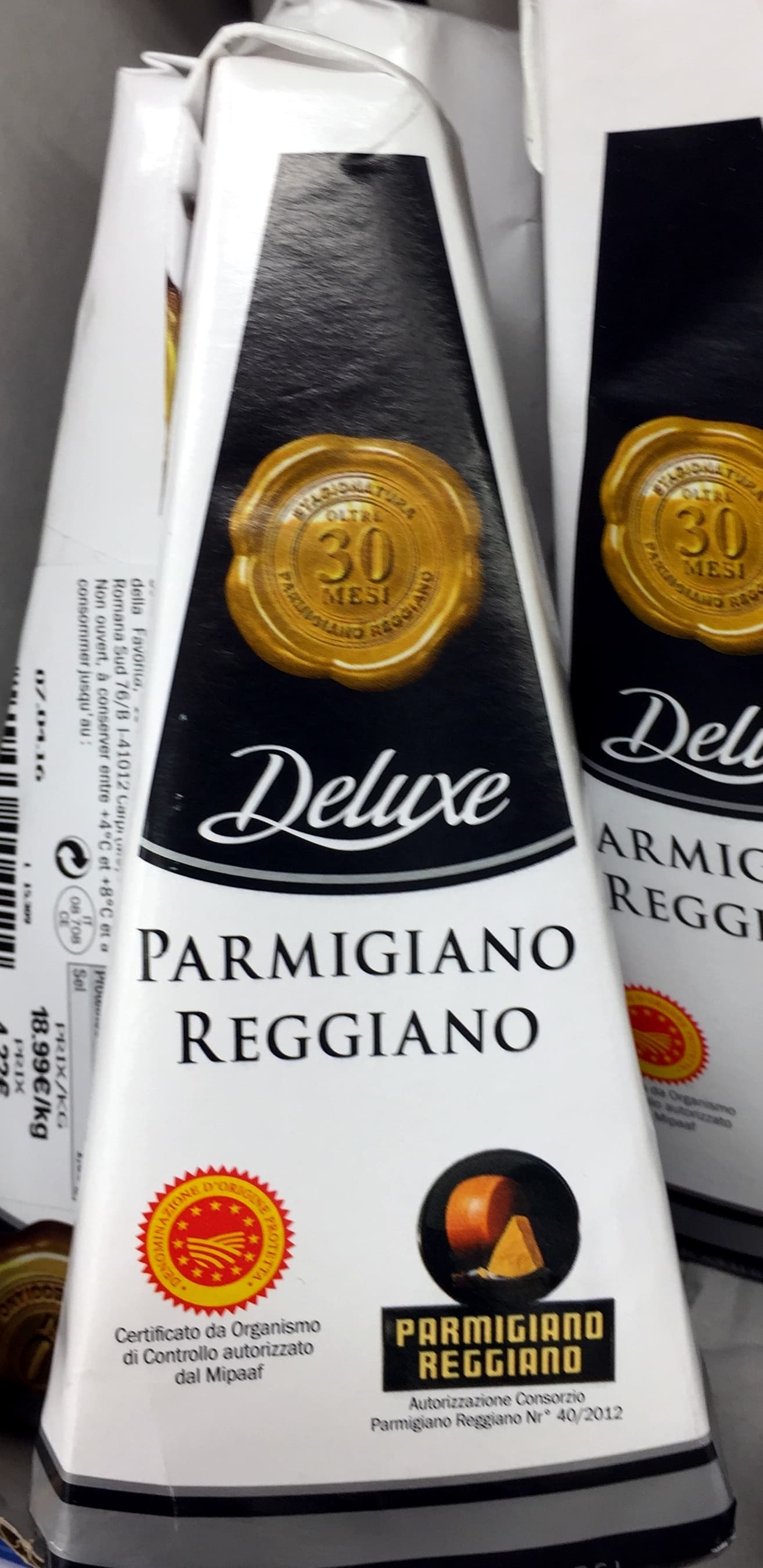 Deluxe Parmigiano Reggiano 30 mois packshot