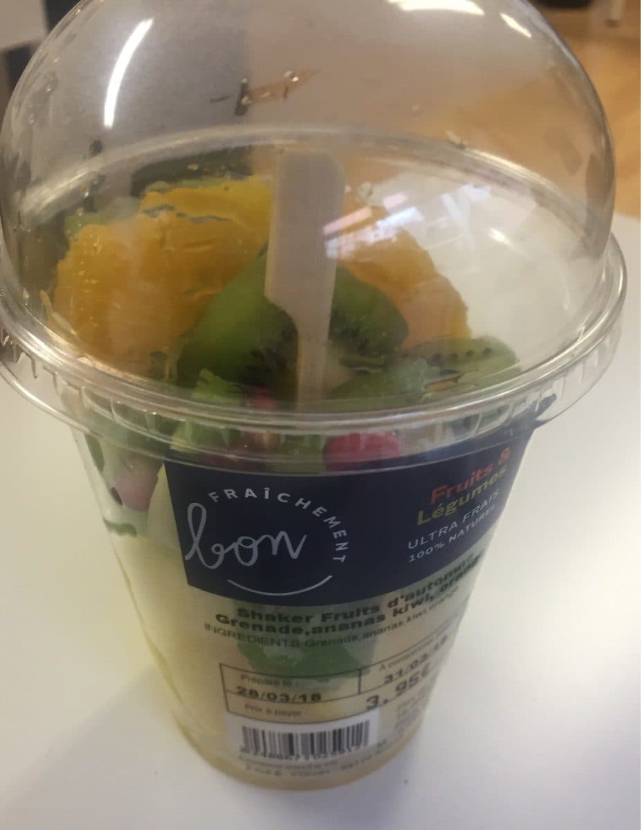 Open Food Facts Shaker fruits d'automne : Grenade, ananas, kiwi, orange packshot