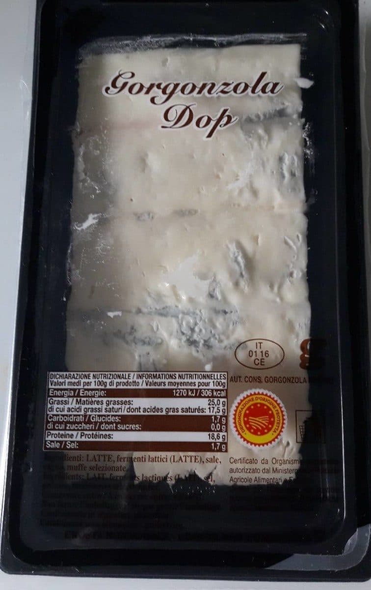 Open Food Facts Gorgonzola AOP packshot