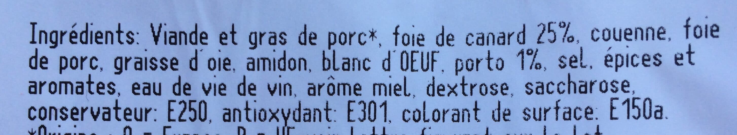 Charcuterie Vendéenne Pâté de canard français a l'ancienne packshot