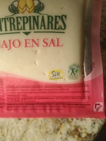 Entrepinares Queso Bajo en Sal packshot