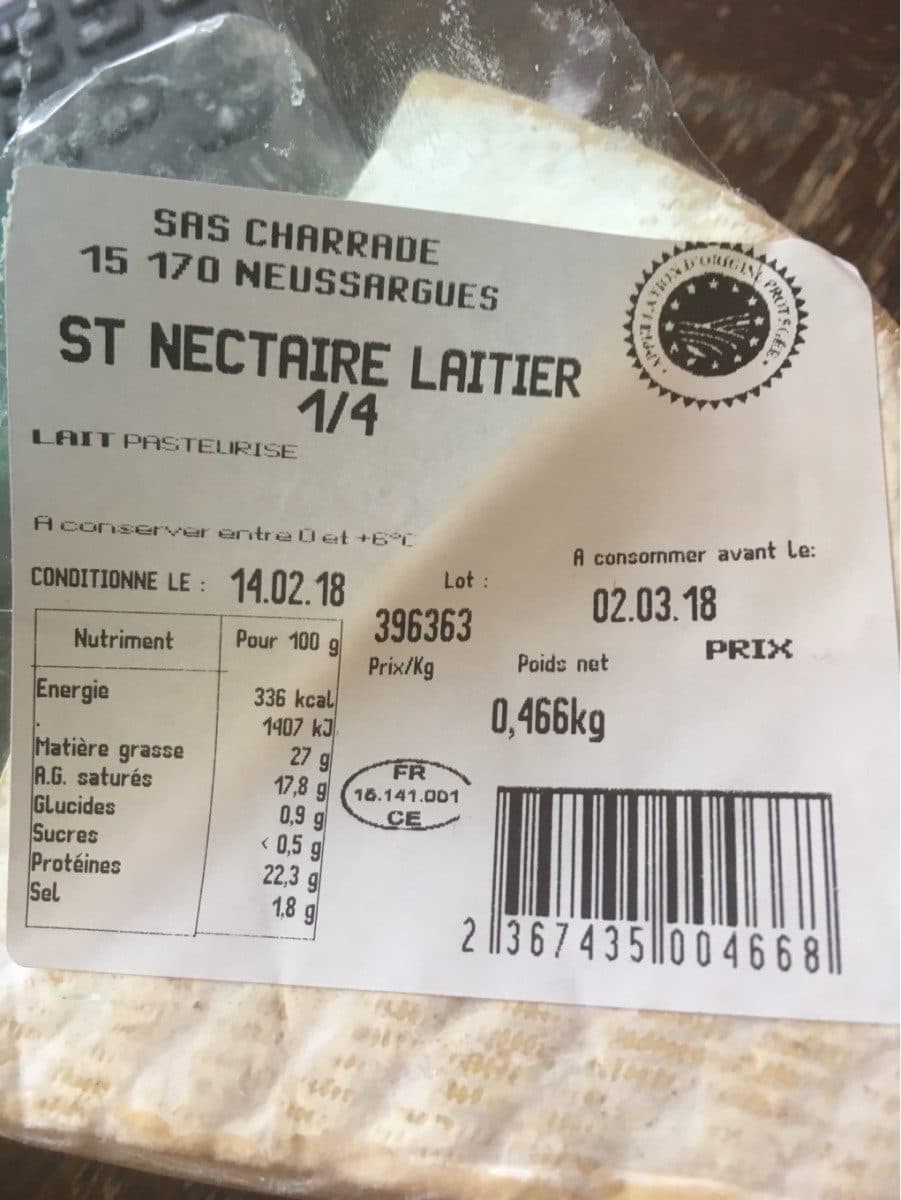 Sas Charrade Saint nectaire laitier packshot