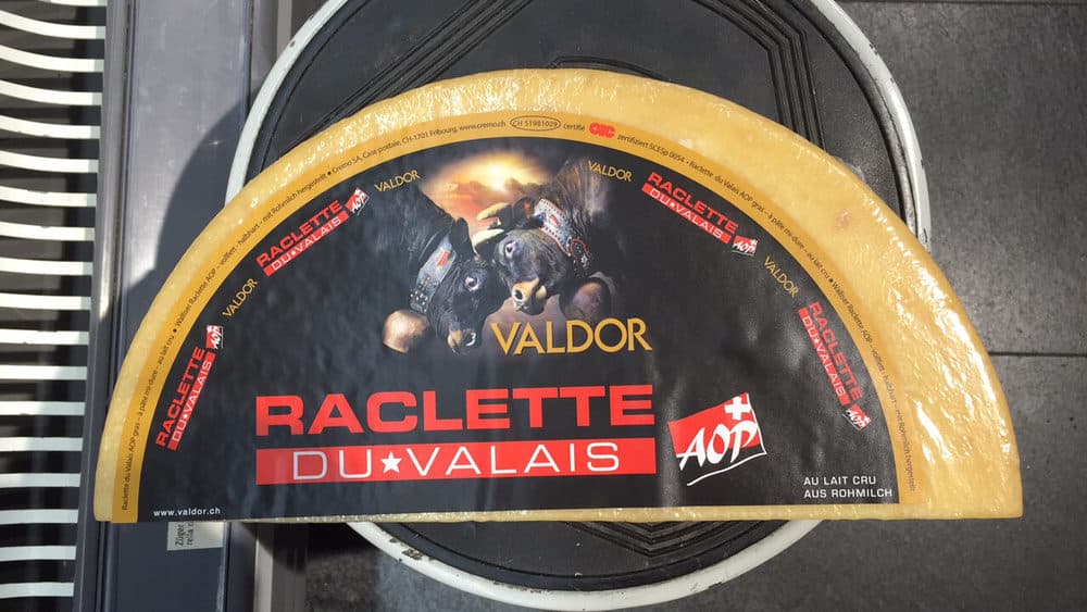 Open Food Facts Valdor Raclette du Valais AOP packshot