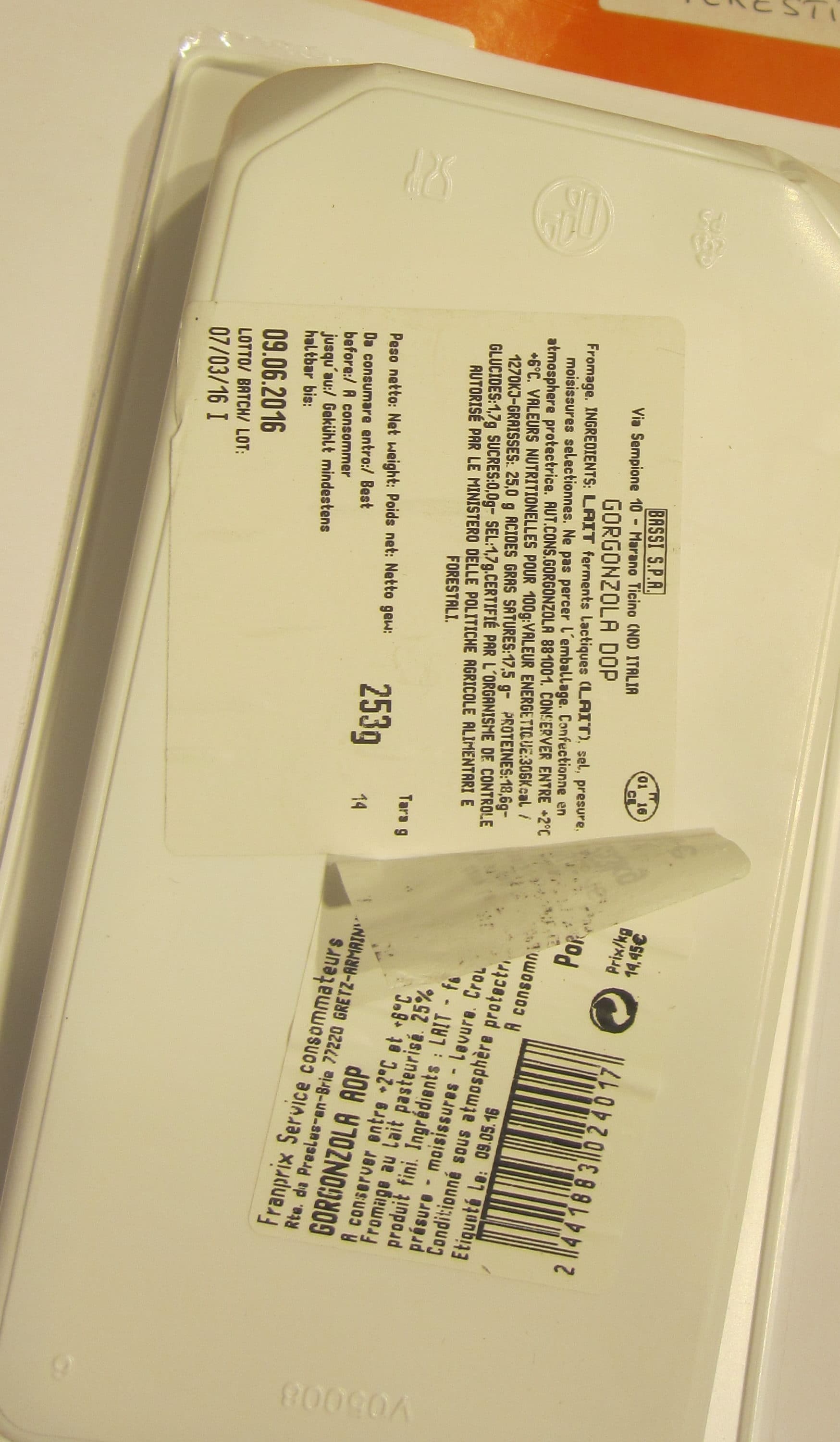 Bassi S.P.A. Gorgonzola DOP packshot