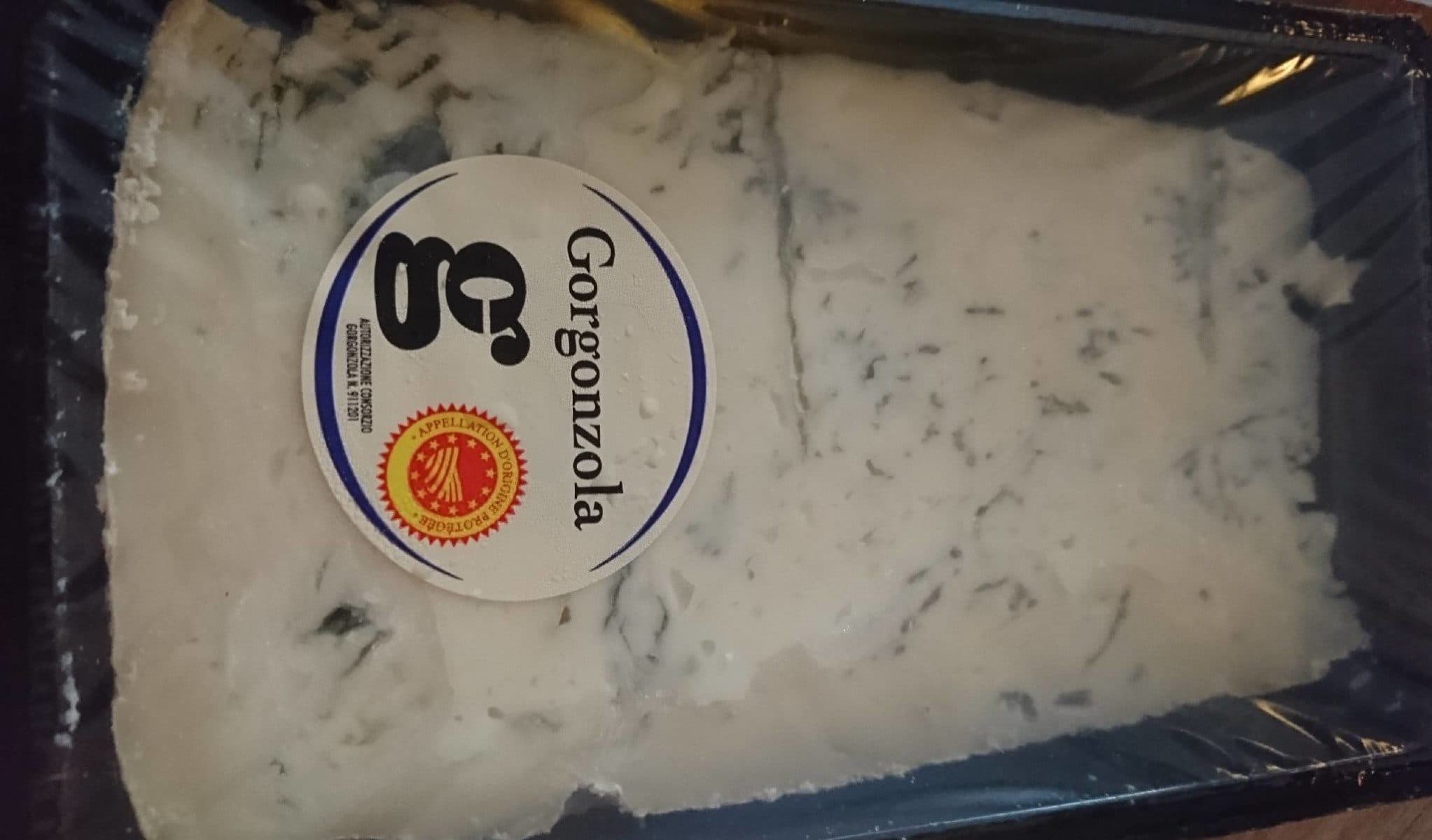 Open Food Facts Gorgonzola AOP packshot